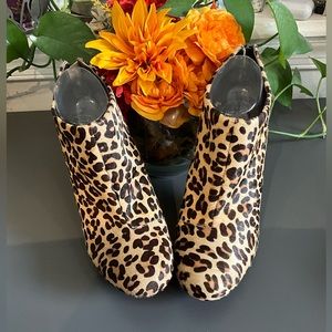Kenneth cole reaction RXN leopard print ankle boot
